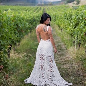 Meet your Posher, Angel B